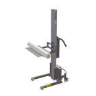 Alternatively, you can position the packing machine’s removable boom into the reel and place it, with the boom, on the packing machine.