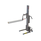 Lift the reel and tip it 90 degrees, from vertical to horizontal, by manually turning the handle.

Position the reel next to the packing machine’s boom, release the lock and push the reel over onto the packing machine.

Your production process is new 
